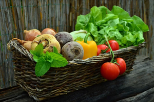 Fresh vegetable and fruit packaging